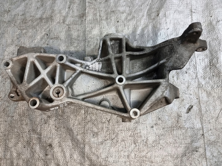 фото №13, Лапи генератора оригинальный номер 058145523d vw passat b5 1.8b 92kw adr 98r