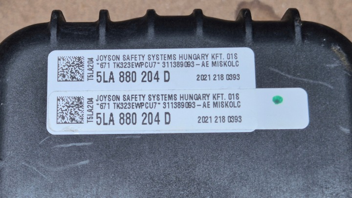 фото №9, Подушка  повітряна подушка пасажира w панель приладів skoda enyaq 2020- oem номер 5la880204d