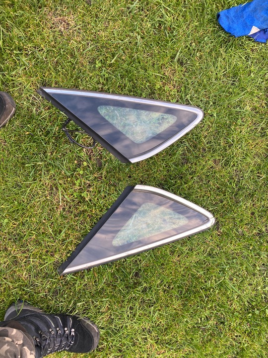 фото №1, Стекло кузовная правые левый зад hyundai i40 sedan