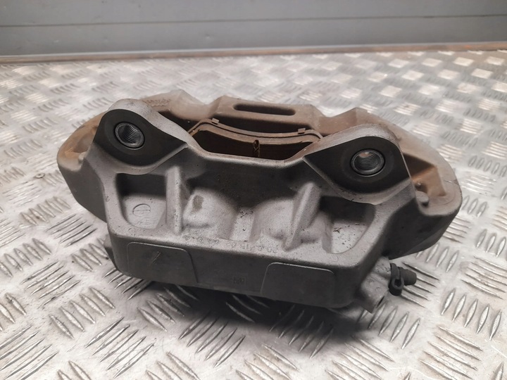 фото №5, Audi q5 3.0 80a615106q перед сторона права затискачі