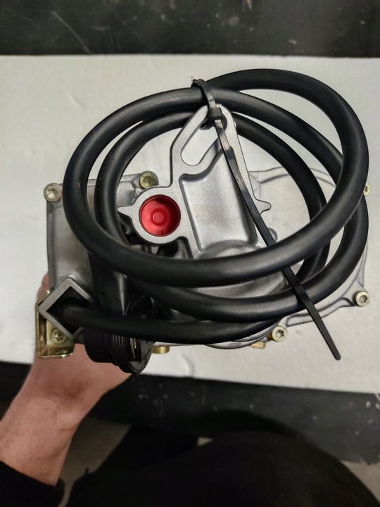 фото №15, Насос впрыскивающий bosch 0400195001 mercedes 2.5d a6050700401