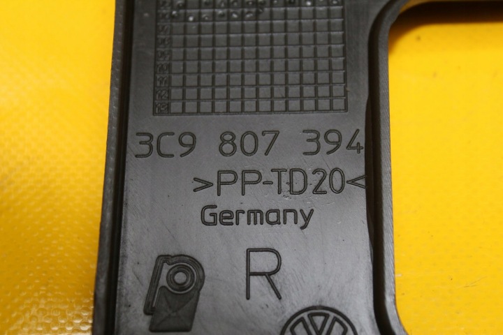 фото №7, Кронштейн  бампера правое зад vw passat b6 3c9807394