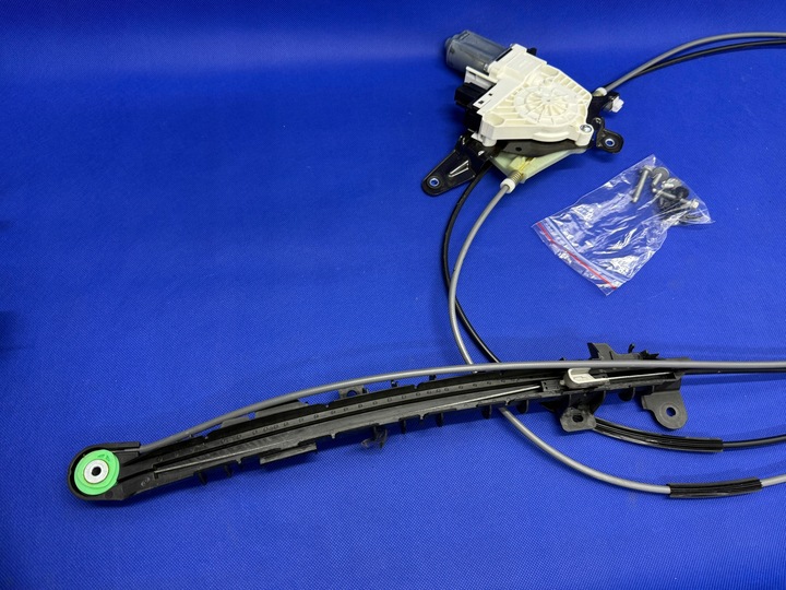 фото №6, Audi a6 c7 механизм ролеты багажника 4g9863560a 4g9867245b 4g9867246b