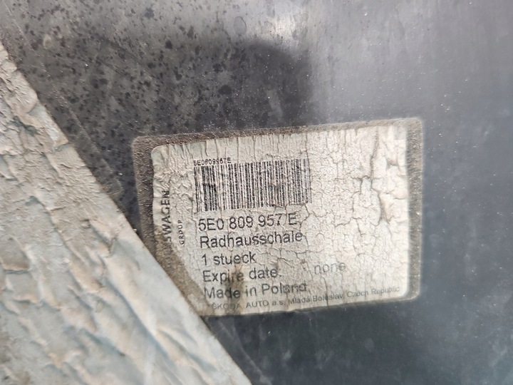 фото №10, Підкрилок перед ліві skoda octavia iii 5e0809957e