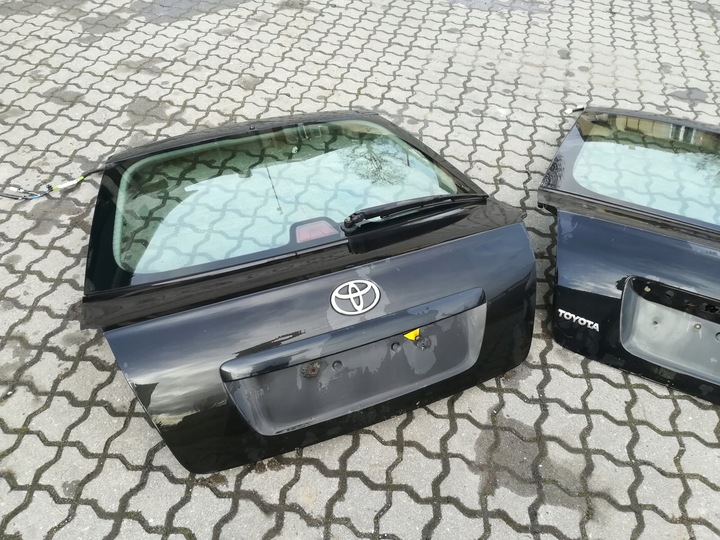 фото №1, Крышка багажника чёрная toyota avensis t25 hb