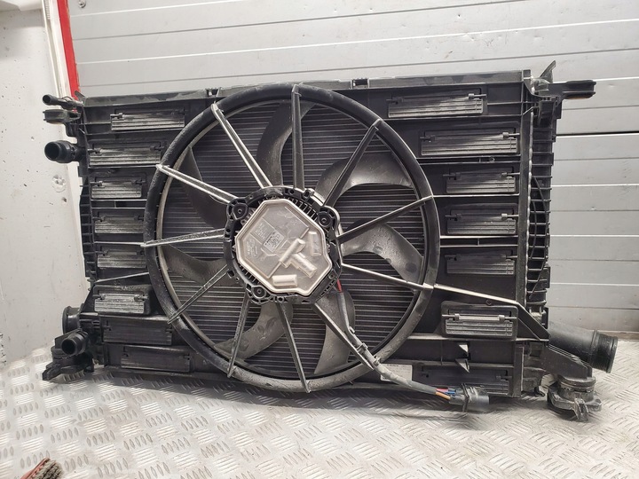 фото №9, Audi a4 s4 b9 8w 8w0959455t комплект радиатор воды