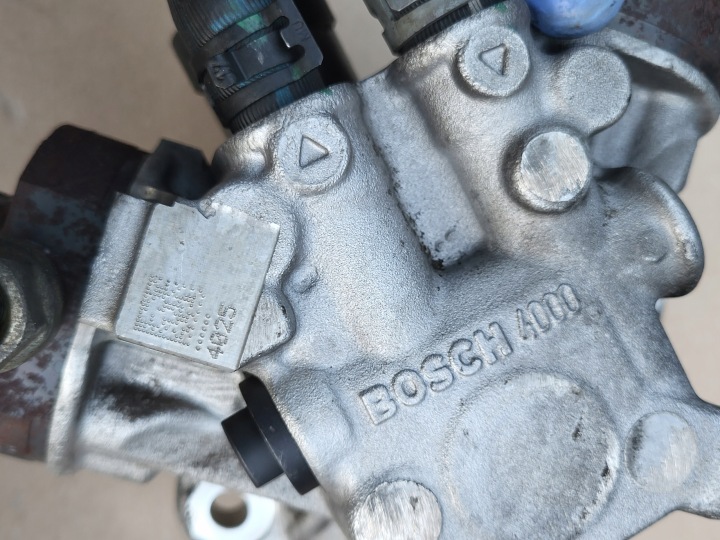 фото №7, Насос топливная рейка vw touareg porsche audi a4 b8 a5 a6 a7 4g 3.0 q5 tdi cdu oem номер