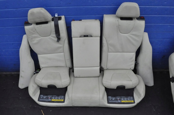 фото №14, Volvo xc60 i прокладка интерьера сиденья диван светлая кожа