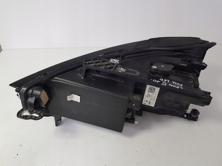 фото №10, 2 seat leon iv 20- лампа правий перед повний led 5fb941008g європа