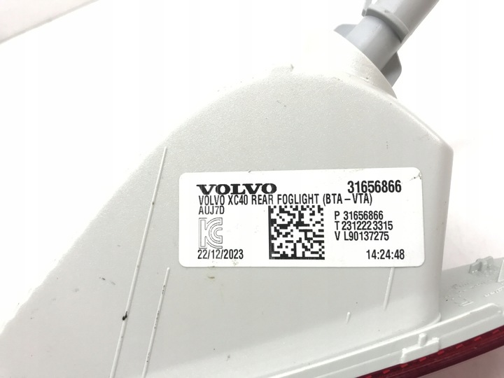 фото №13, Volvo xc40 лампа противотуманная задняя правая 31656866