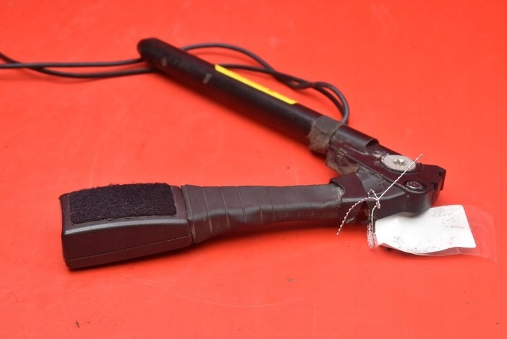 фото №5, Натягувач застібка ременя лівий перед 13127268 opel zafira b 05-10