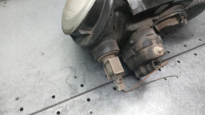 фото №8, Фара ліве renault megane i 1.4b 99-03r 7700427874d