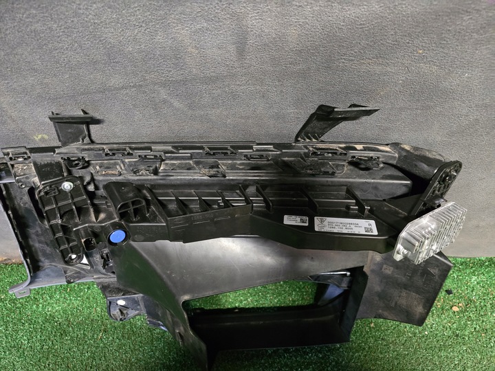 фото №6, Решётка лампа drl правая porsche cayenne 9y рестайлинг