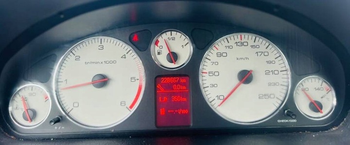 фото №10, Двигатель комплектный peugeot 407 citroen c5 2.0 hdi rhr 10dytj