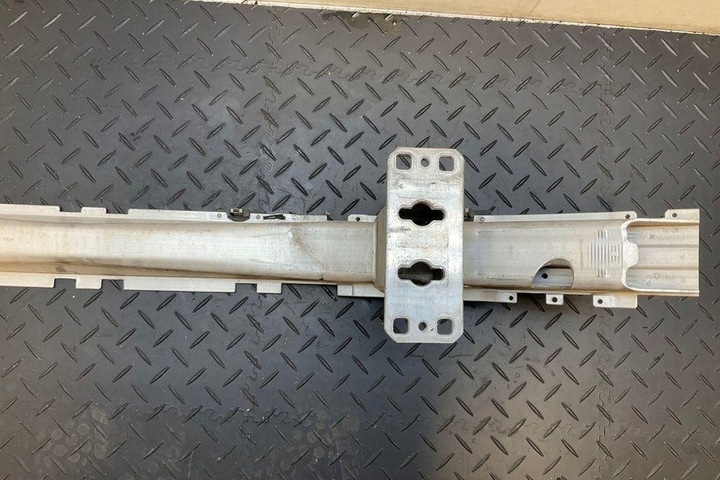 фото №10, Балка передней бампера bmw 5 e60 7148585 4.8l бензин 2008