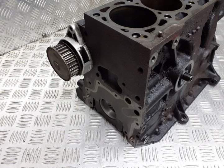 фото №8, Блок двигателя apq seat arosa 1.4 8v apq