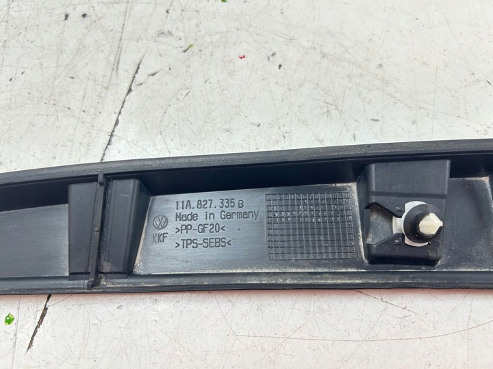 фото №8, 2023 volkswagen id.4 планка освещение номерного знака 11a827335b