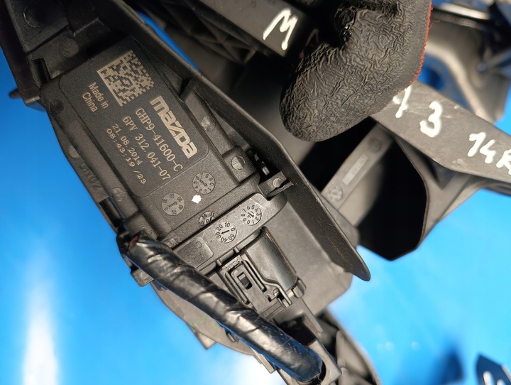 фото №5, Педали сцепления тормоза потенциометр газа kpl mazda 3 iii bm 2.0 b 13-19r.