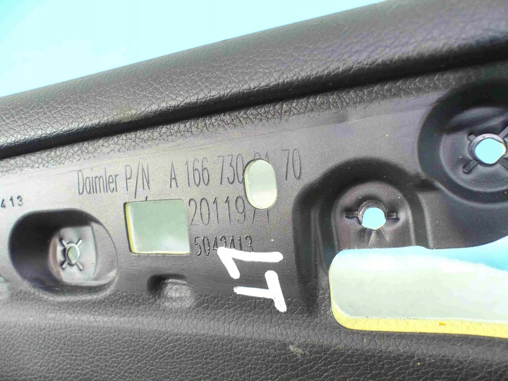 фото №3, Обивка боковина дверь зад левый mercedes ml w166