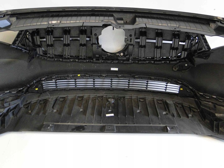 фото №10, Mercedes eqa h243 243 бампер переднее верхняя запчасть