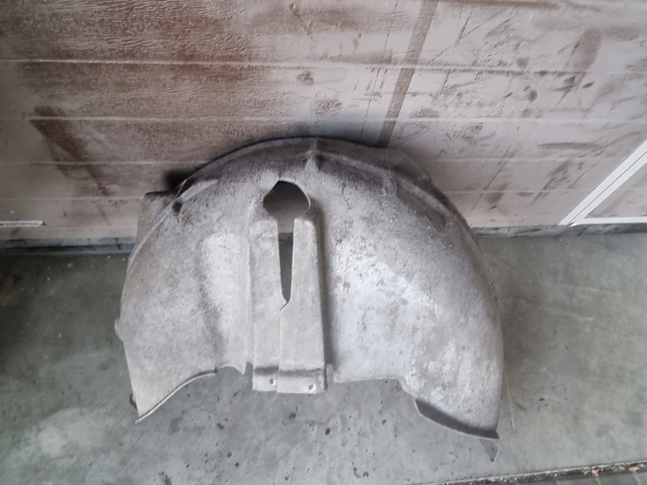 фото №3, Audi a6 c6 подкрылок задние правые зад