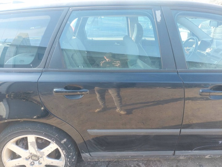фото №1, Дверь комплектные правые зад volvo v50 i