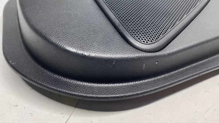 фото №4, Kia stonic боковина обивка дверь левая левый зад 17-22