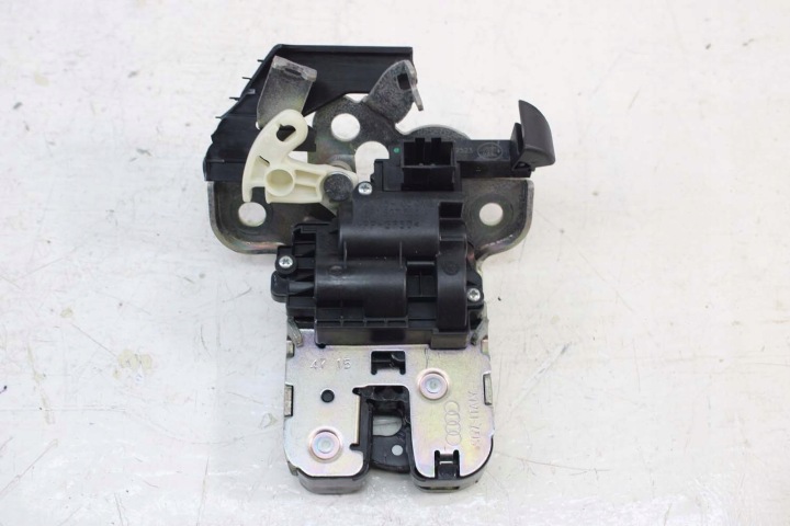 фото №12, Audi seat skoda замок крышки багажника 8r0827505 8r0 827 505 8r0827505a 8r08