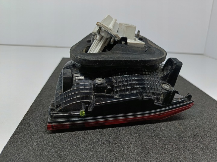 фото №8, Vw touran ii 5ta 15- лампа крышки багажника левый зад 5ta945093d