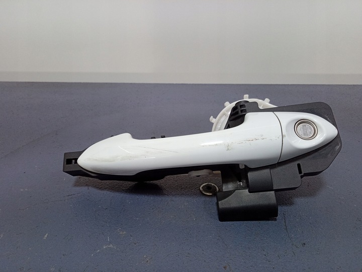 фото №1, Kia ceed ii ручка перед левая cassa белый