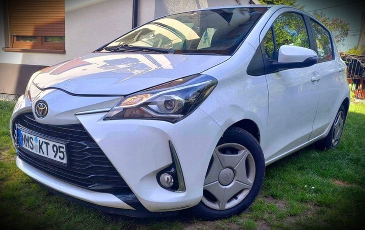 фото №9, Toyota yaris iii 2011- сидіння диван зад рестайлінг сидіння сидіння