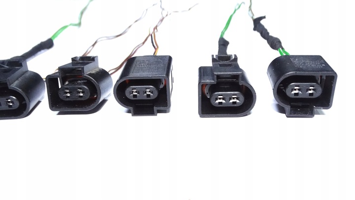 фото №10, Audi штекер датчик замикання капота 8p0973722