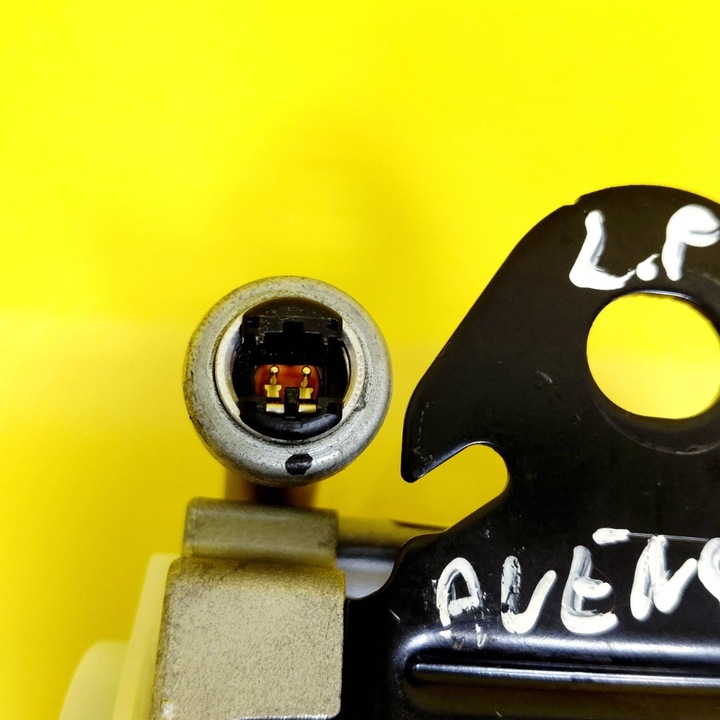 фото №11, Ремені безпеки лівий перед toyota avensis t250 5d 041024 nr1407