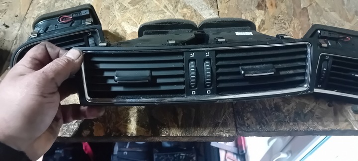 фото №5, Решётки воздуховод комплект skoda superb ii европа 3t0820951a