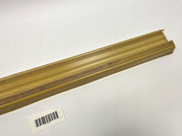 фото №10, Планка порогова накладка порога перед правий лівий mercedes w201 190 бежева