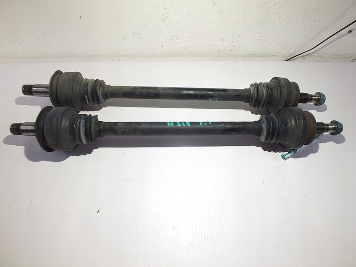 фото №1, Mercedes cls w218 рестайлінг піввісь ліва права зад 4-matic