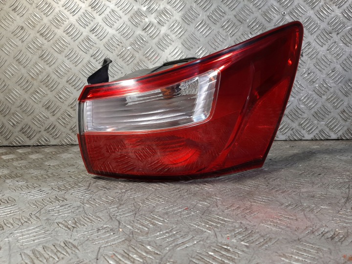фото №10, Kia rio iii sedan 17r фара праве зад крило