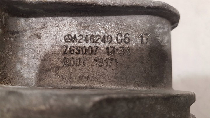 фото №6, Mercedes w176 1.6 cgi лапи подушка кронштейн двигателя a2462400617