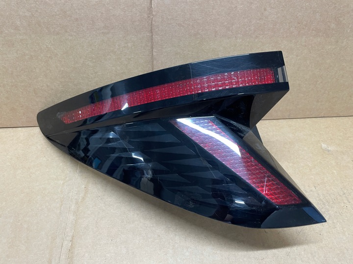 фото №1, Hyundai tucson iv лампа зад задня ліва 92401n7100 ідеальний стан eu