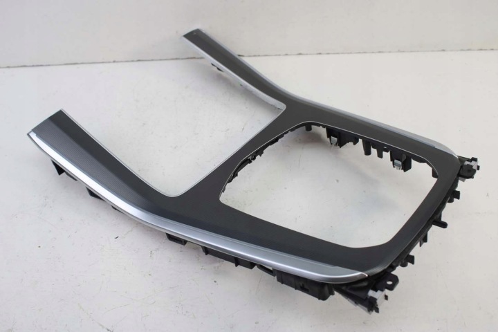 фото №6, Bmw x6 g06 бардачок 6810497 тунелю 51166810497 x5 g05 x7 g07 6810497 5116568