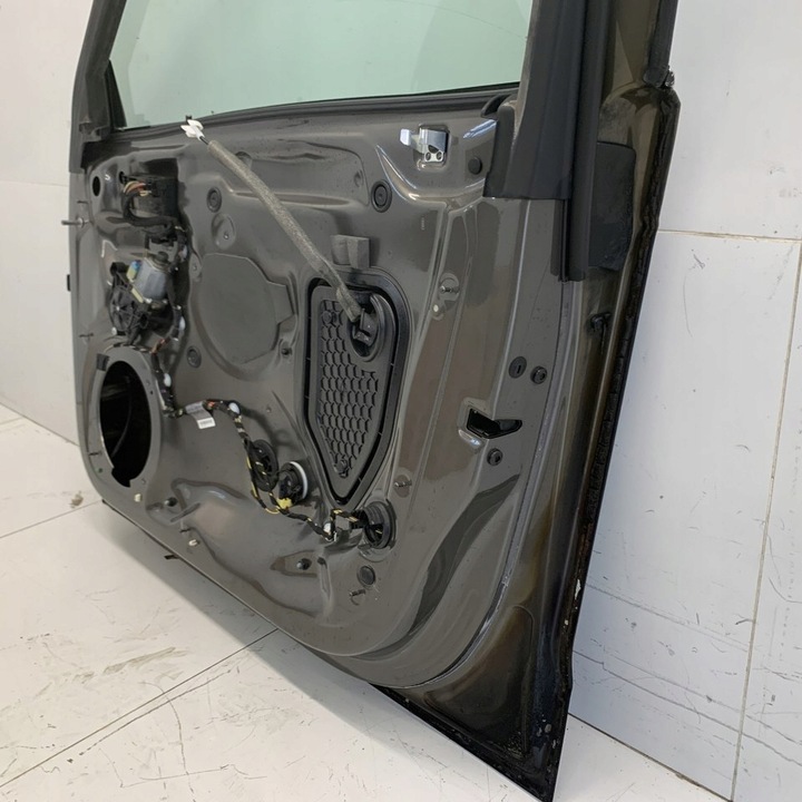 фото №12, Дверь перед передние правые ly1p комплектные audi a3 8v sportback 5-дверь 15r