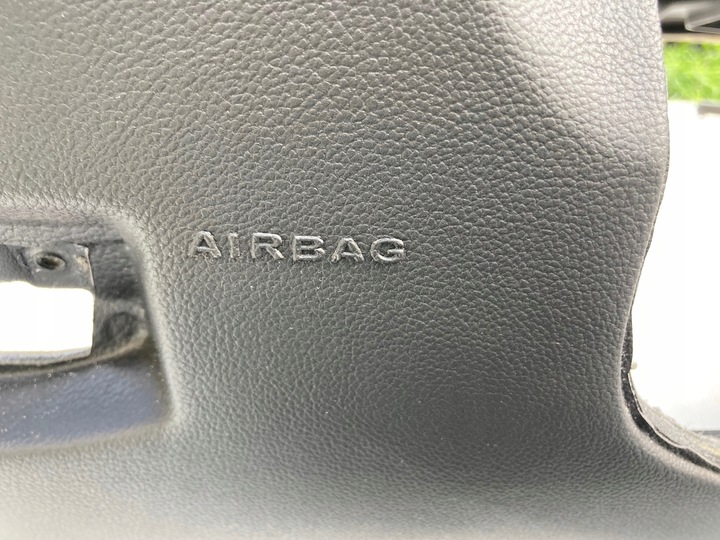 фото №8, Mercedes w207 панель капот консоль подушки ремені