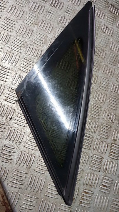 фото №2, Audi a8 d3 скло кузовна ліва зад