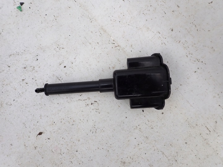 фото №1, Toyota auris 15-18 spriskiwacz лівий насадка