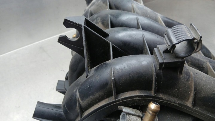 фото №13, Колектор впускний  038129711ce vw golf iv 1.4b