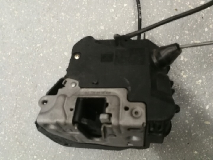 фото №5, Mercedes w203 замок двері праві перед 2037200435