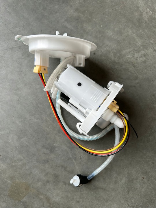 фото №1, ]насос топлива 4m0919087f audi q7 4m q8 4m 3.0b 2016+ !