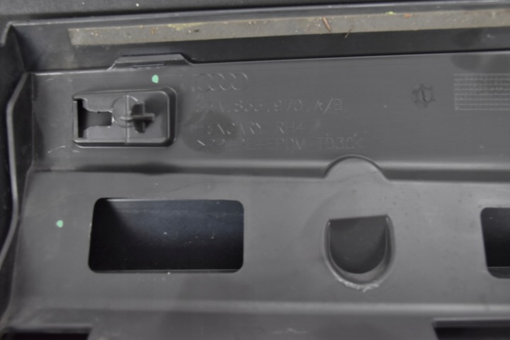 фото №8, Audi q3 планка na двері ліві зад