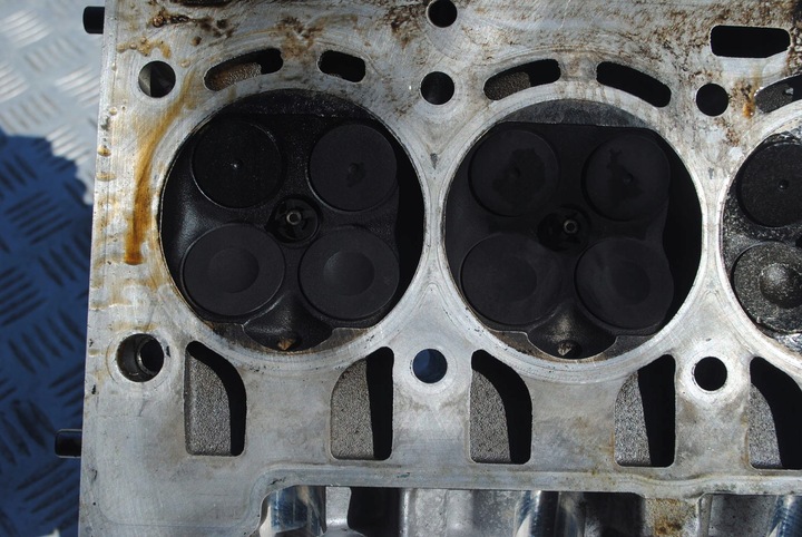 фото №9, Головка комплектная 1.6 bgu 03c103358f vw audi seat