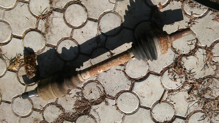 фото №1, Полуось левая peugeot citroen c4 1.6 hdi шарнир исправная